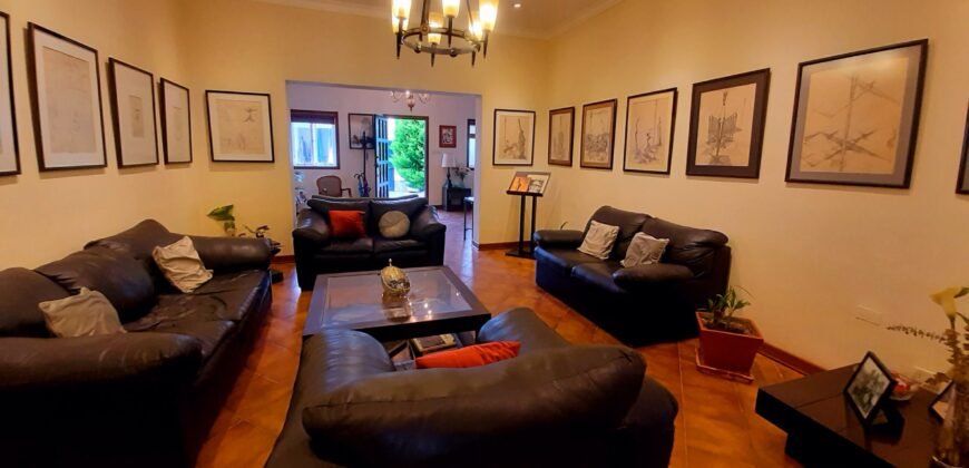 Linda Casa La Punta