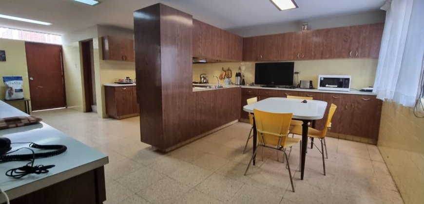 Linda Casa San isidro