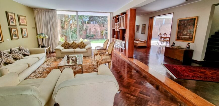 Linda Casa San isidro