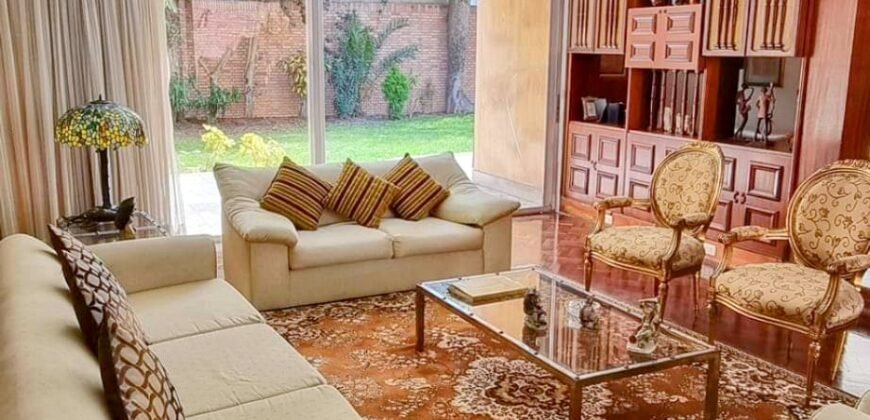 Linda Casa San isidro