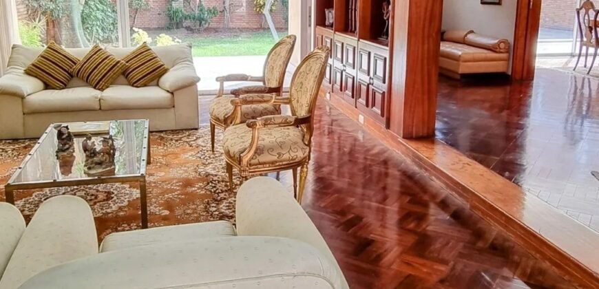 Linda Casa San isidro