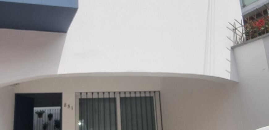 Linda Casita estilo europeo