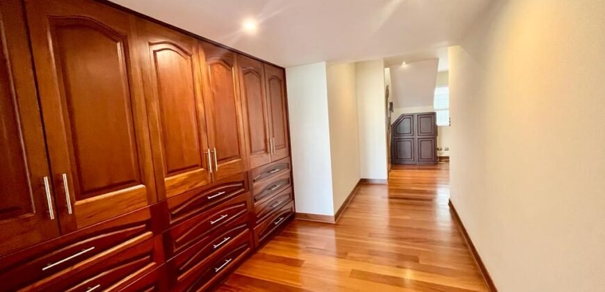 Lindo Dpto Triplex Parque Santa Teresita Lindo Dpto Triplex Parque Santa Teresita