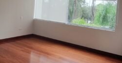 Octavio Espinoza!! Lindo Triplex estilo Casa!