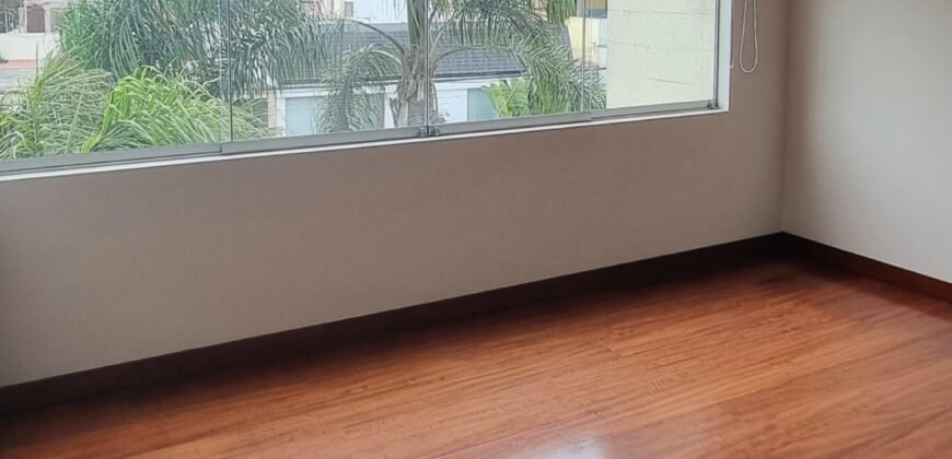Octavio Espinoza!! Lindo Triplex estilo Casa!