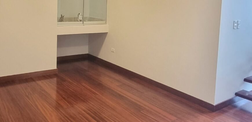Octavio Espinoza!! Lindo Triplex estilo Casa!
