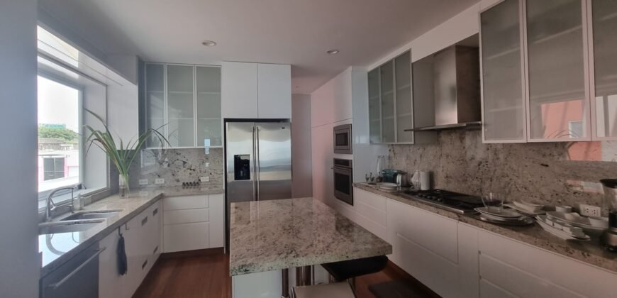 Malecon Junin fino Dpto amoblado